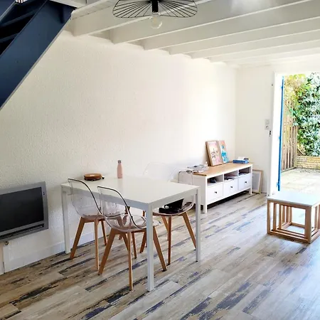 Genets Bleu - Ocean And Amenities Holiday home *